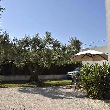 Bas De Tropicale Apartment *